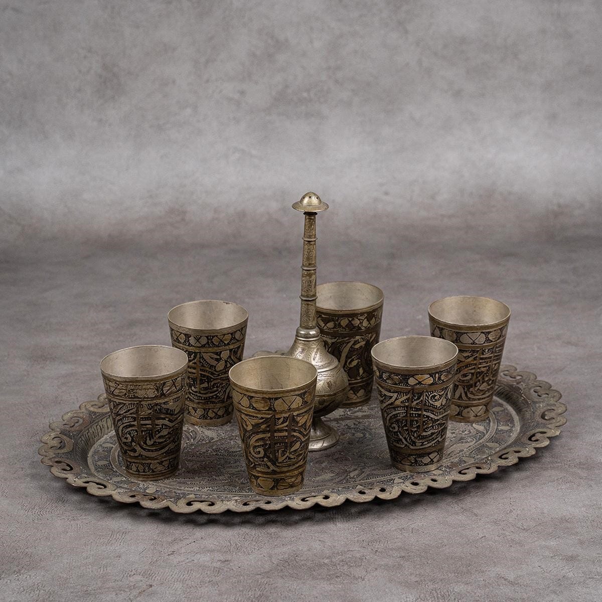 Set made of red copper
