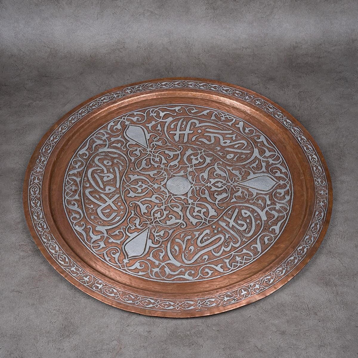 Chest made of red copper inlaid with tin