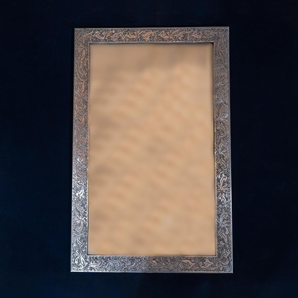 Mirror made of aluminum